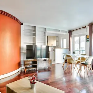 Quartier Saint Michel Free Netflix , Paris France